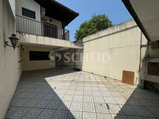 Casa para locação em rua sem saída  -  próximo a av. rio bonito - 3 dorms - 3 suítes - 4 vagas