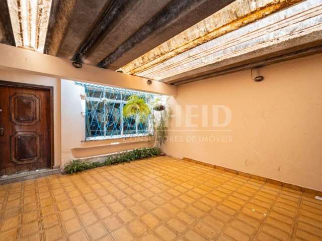 Casa á Venda na Vila Santa Catarina com 166m², 3 quartos sendo 1 suíte, 2 vagas.