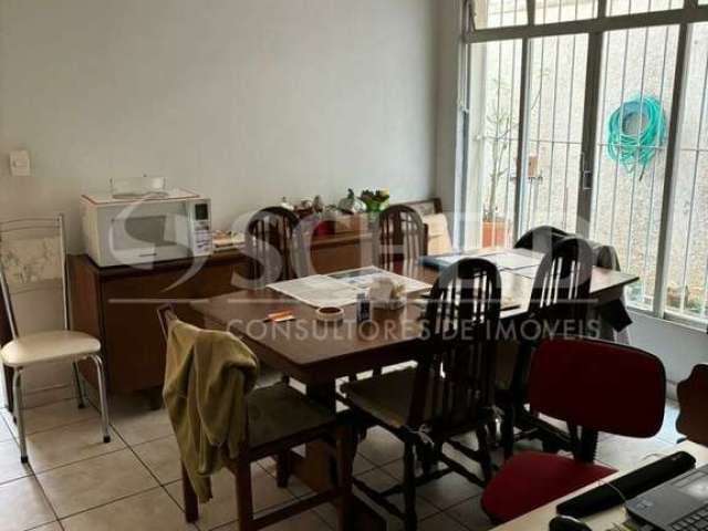 Casa á venda de 179m² com 3 quartos e 2 vagas na Vila Inglesa.