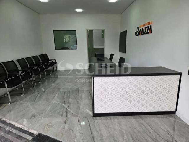 Ponto Comercial e 2 banheiros para Alugar, 140 m² Av Mascote