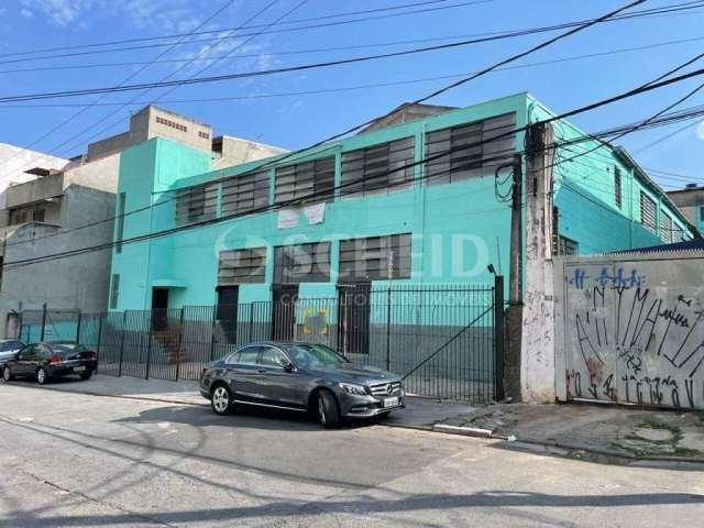 vende Excelente Galpão com 1260m² no Campo Grande