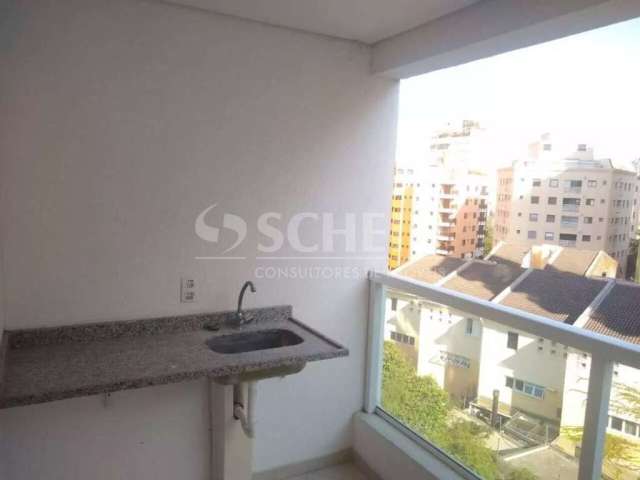 Apartamento para locação no Morumbi -  2 suítes, sala com varanda.