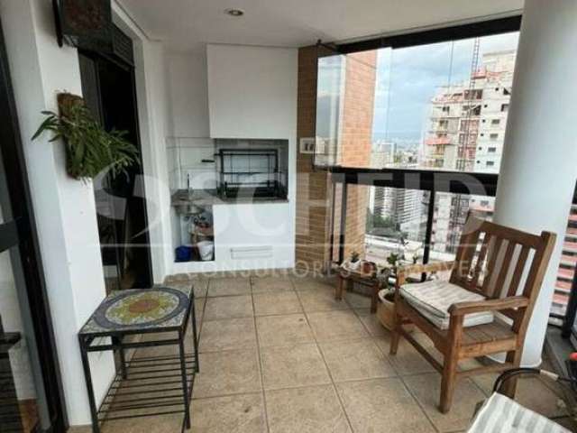 Apartamento para Locação, 3 suites, 4 vagas,  173m²