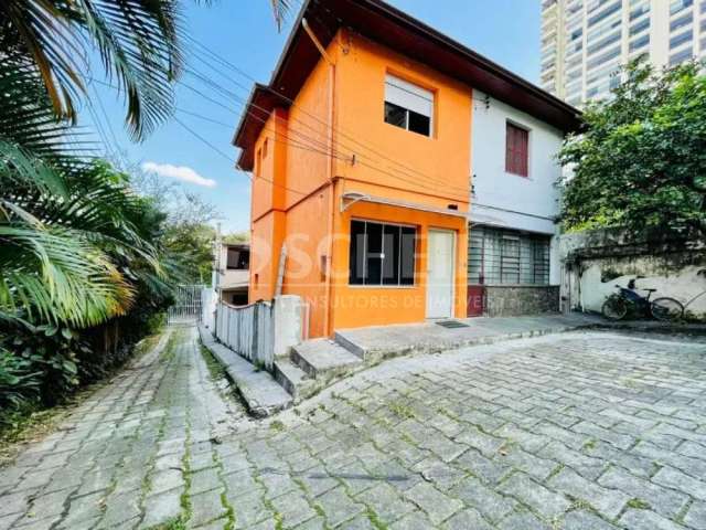 Casa de Vila à Venda na Vila Mariana, 160m², 4 Quartos (1 suíte) e 1 vaga