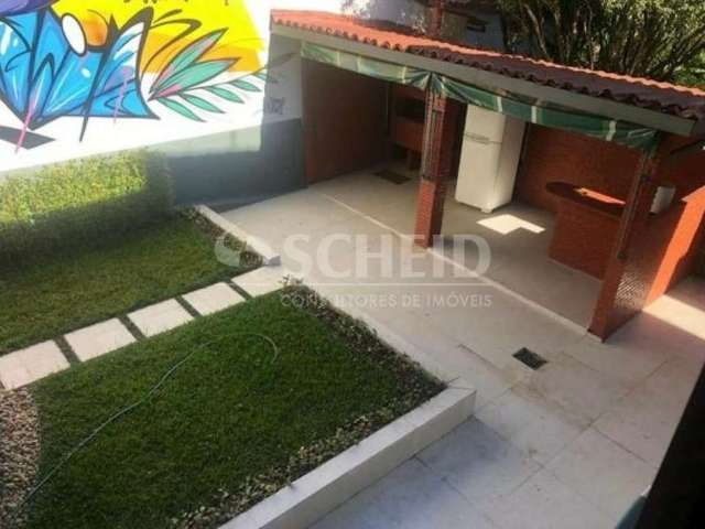 Casa a venda no jardim dos estados com 4 quartos sendo 2 suites e 3 gagas de garagem!!