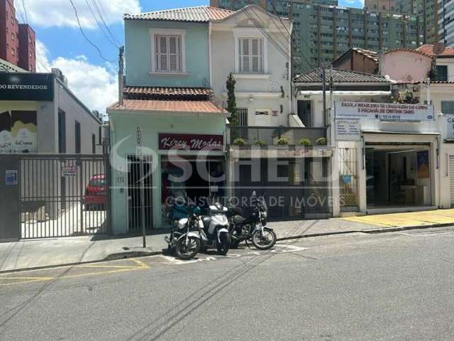 Casa à Venda na Vila Mariana, 260m², 3 Dorms, 1 suíte, Sala Ampla, 3 Banheiros e Churrasqueira