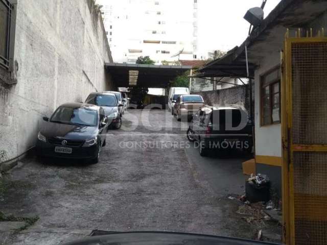 Oportunidade Única: Terreno de 467m² em Bairro Nobre