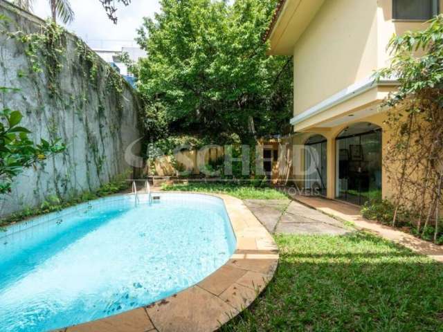 Casa á Venda no Jardim Guedala com 417m², 4 quartos sendo 4 suítes, 3 vagas.