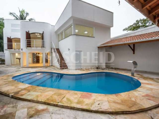 Casa de alto padrão no Jardim Marajoara, com piscina, 3 suítes e muita sofisticação