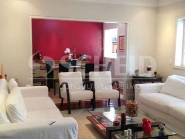 Alto da boa vista , casa em cond c/churrasqueira,,lareira ,3 suites um com closet .