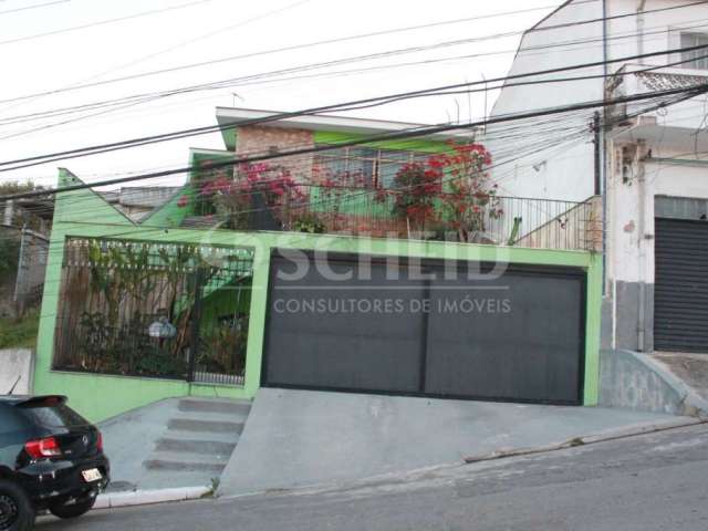 Casa assobradada na Vila Santa Catarina