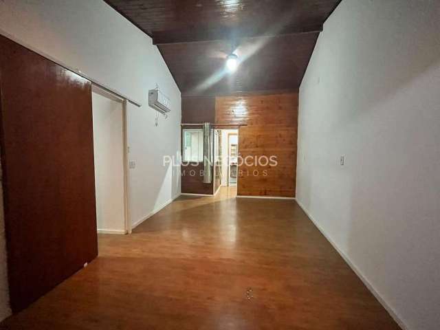 Casa com 3 quartos à venda na Rua Antônio Furtado Lopes, 152, Vila Mineirão, Sorocaba, 187 m2 por R$ 350.000