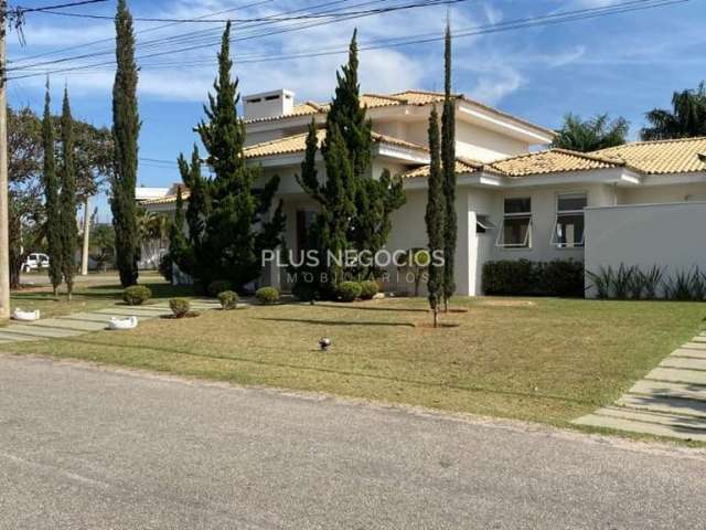 Casa à Venda no Condomínio Village Ipanema 1: Luxo, Conforto e Segurança com Piscina, Jardim e Espa