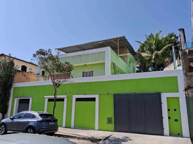 Casa com 2 quartos à venda em Caiçaras, Belo Horizonte , 336 m2 por R$ 900.000