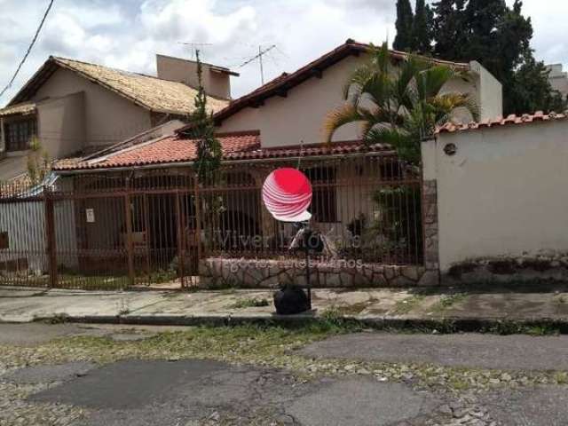 Casa com 3 quartos à venda na Rua Desembargador Leão Starling, 199, Ouro Preto, Belo Horizonte por R$ 1.730.000