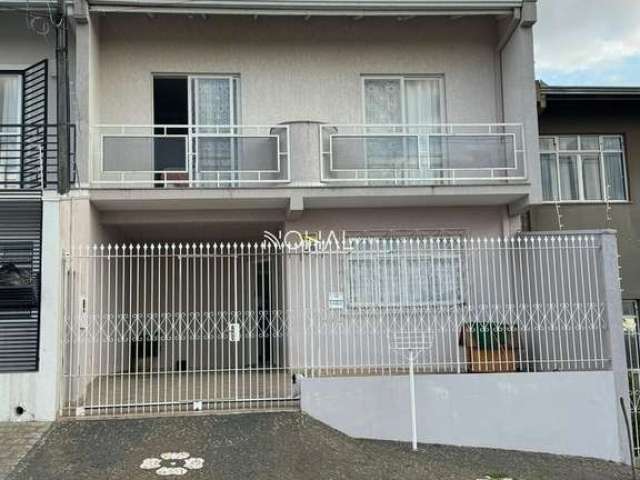 Casa a venda com 3 quartos sendo 1 suíte semi mobiliada no Jardim Carvalho