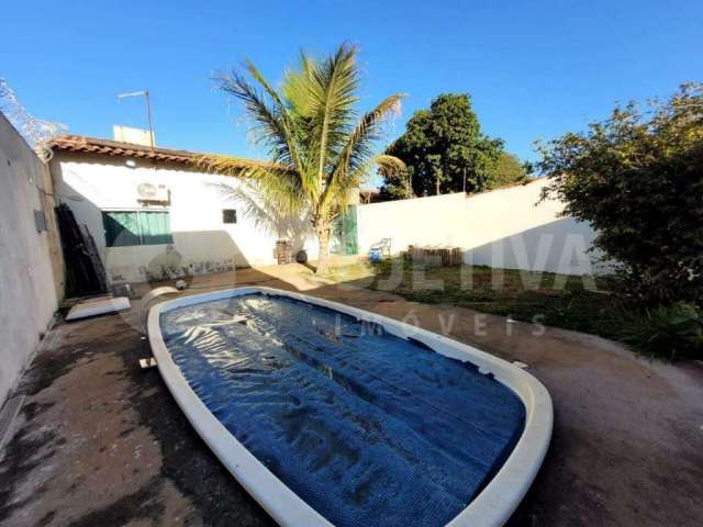 Ótima casa no bairro Santa Mônica em Uberlândia