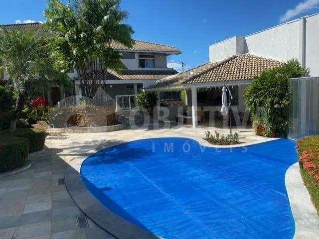 Magnifica casa estilo mansão no Bairro Morada da Colina em Uberlândia