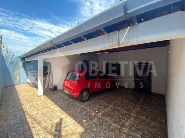 Ótima casa disponivel a venda no bairro Marta Helena