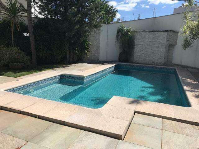 Casa à venda, 4 quartos, 2 suítes, 4 vagas, JARDIM KARAIBA - UBERLANDIA/MG