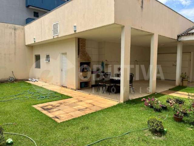 Casa à venda, 3 quartos, 1 suíte, 2 vagas, CHACARAS TUBALINA E QUARTEL - UBERLANDIA/MG