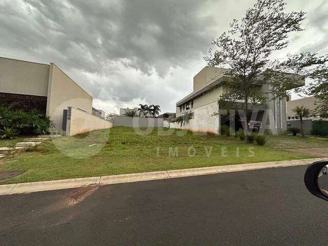 Terreno em Condomínio à venda, CONDOMÍNIO CYRELA RESIDENCIAL DOS IPÊS - UBERLANDIA/MG