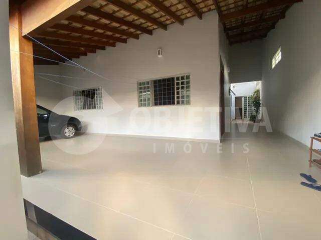 Excelente casa a venda no Luizote de Freitas em Uberlândia