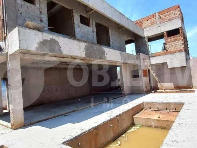 Casa em Condomínio à venda, 3 quartos, 3 suítes, 4 vagas, CONDOMÍNIO ALPHAVILLE 1 - UBERLANDIA/MG