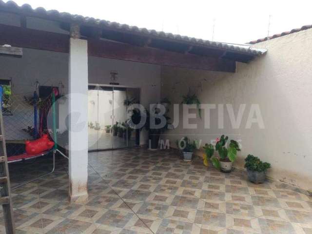 Casa à venda, 2 quartos, 1 suíte, 2 vagas, JARDIM IPANEMA - UBERLANDIA/MG