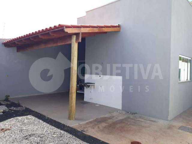 Casa à venda, 3 quartos, 1 suíte, 2 vagas, JARDIM BRASILIA - UBERLANDIA/MG