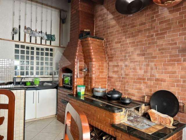 Casa à venda, 3 quartos, 1 suíte, 2 vagas, ALTO UMUARAMA - UBERLANDIA/MG