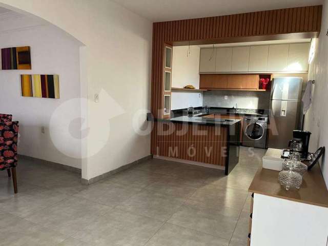 Casa à venda, 3 quartos, 2 suítes, 4 vagas, JARAGUA - UBERLANDIA/MG