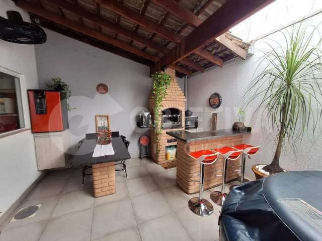 Casa à venda, 2 quartos, 1 suíte, 2 vagas, JARDIM EUROPA - UBERLANDIA/MG