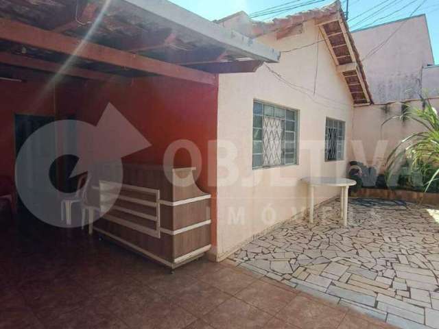 Casa à venda, 7 quartos, 2 vagas, SANTA MONICA - UBERLANDIA/MG