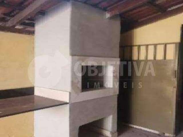 Casa para aluguel, 4 quartos, 1 suíte, 3 vagas, OSVALDO REZENDE - UBERLANDIA/MG