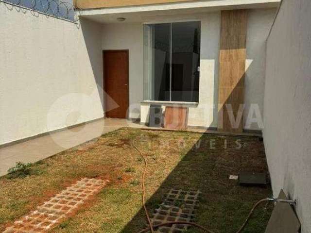 Casa à venda, 2 quartos, 1 suíte, 2 vagas, MINAS GERAIS - UBERLANDIA/MG