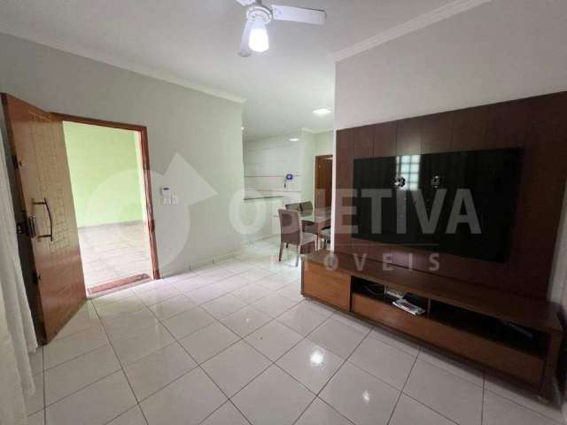 Casa para aluguel, 3 quartos, 1 suíte, 2 vagas, GRANADA - UBERLANDIA/MG