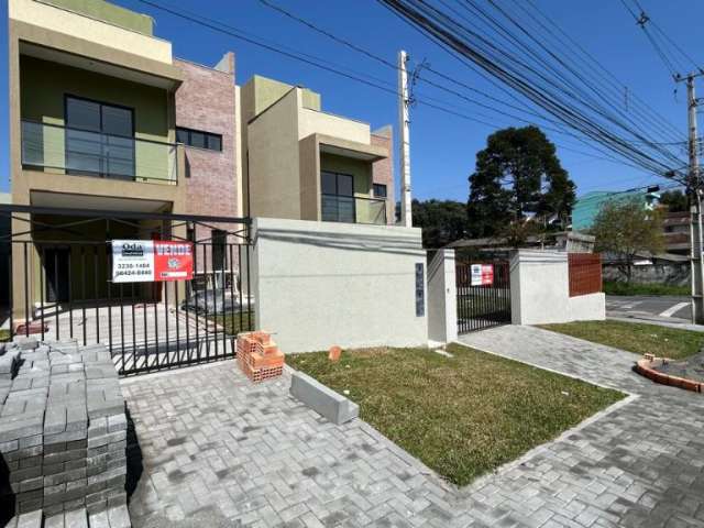 Excelente sobrado de frente com terraço  não é geminado - Boa Vista