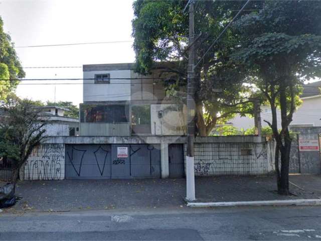 Sobrado com 4 quartos à venda em Vila Madalena - SP