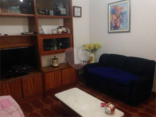 Casa com 2 quartos à venda em Vila Romana - SP