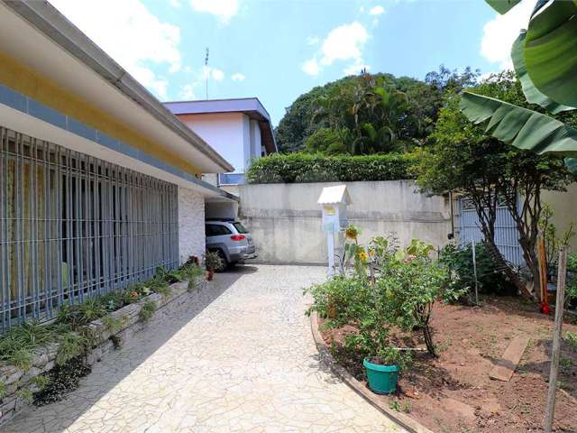 Casa térrea com 3 quartos à venda em Butantã - SP