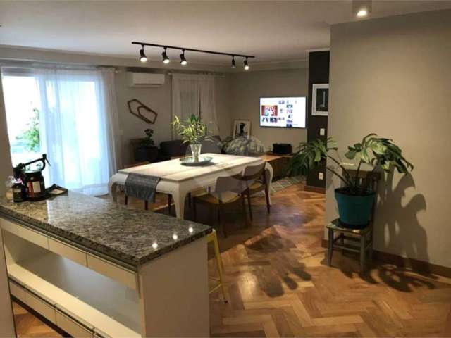 Apartamento com 2 quartos à venda em Alto De Pinheiros - SP