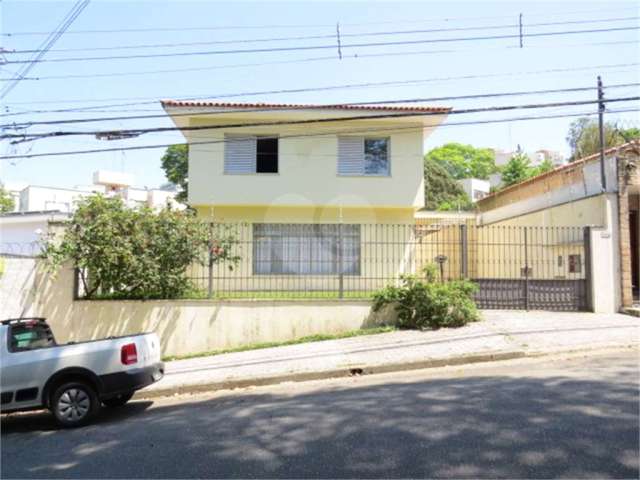 Sobrado com 4 quartos à venda em Alto De Pinheiros - SP