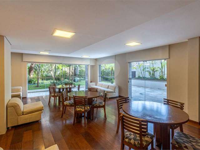 Apartamento com 3 quartos à venda em Pinheiros - SP