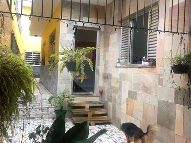 Casa de vila com 3 quartos à venda em Pinheiros - SP