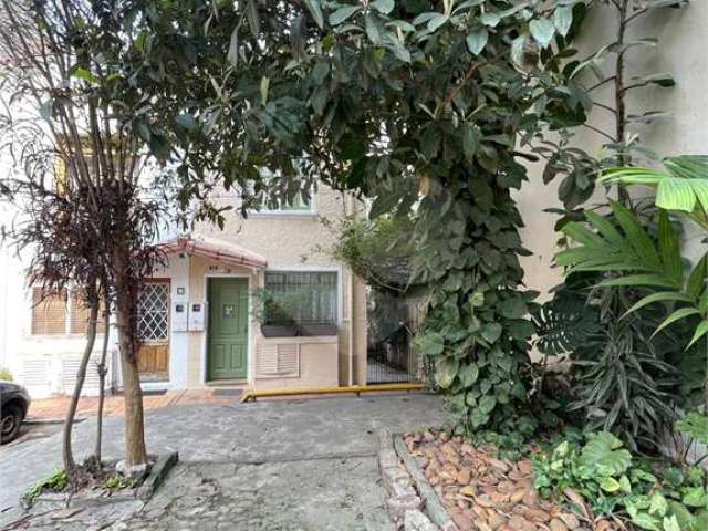 Casa de vila com 2 quartos à venda em Pinheiros - SP