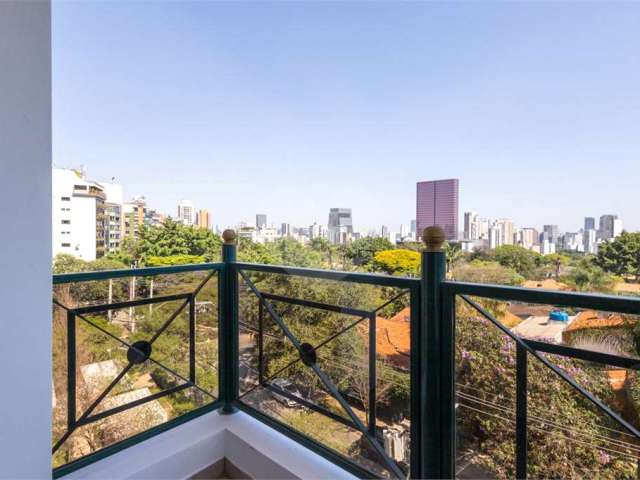 Apartamento com 3 quartos à venda ou para locação em Vila Madalena - SP