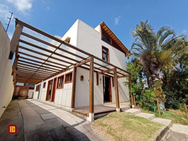 Casa Residencial em Morro Das Pedras