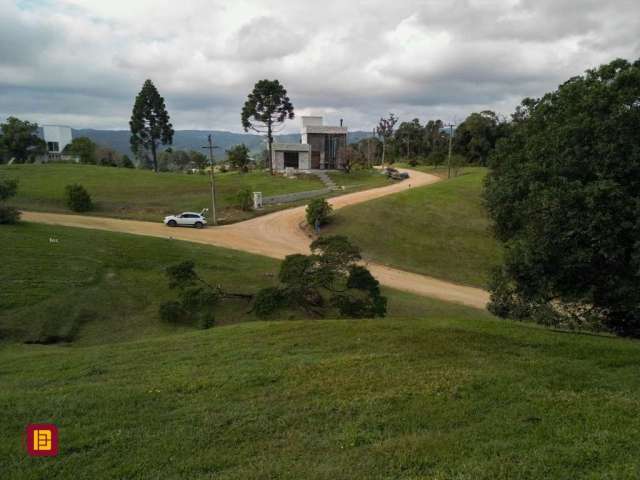 Terrenos Residenciais em Invernadinha