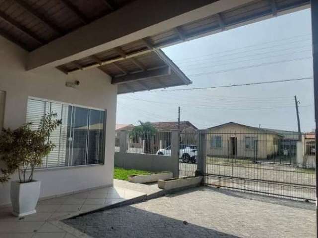 Casa Residencial em Carianos